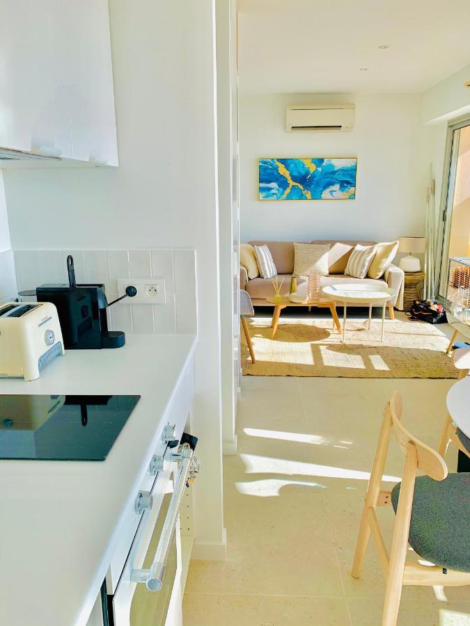 Antheor - Vue Exceptionnelle - Refait A Neuf 4 Couchages Apartment Saint-Raphael  Exterior photo
